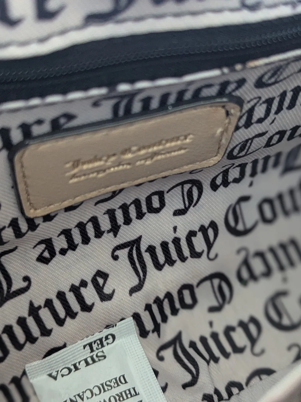 NEW! JUICY COUTURE Totally Juicy Shoulder Bag in Buff Beige HOBO Top Zip -NWT